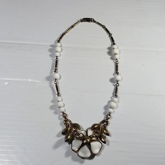 Crown Trifari Camellia Necklace Statement Choker Camellia Alfred Philppe